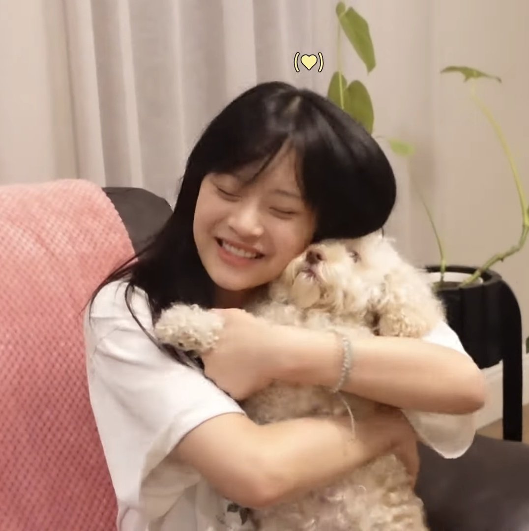 하니야 보고싶다…💗